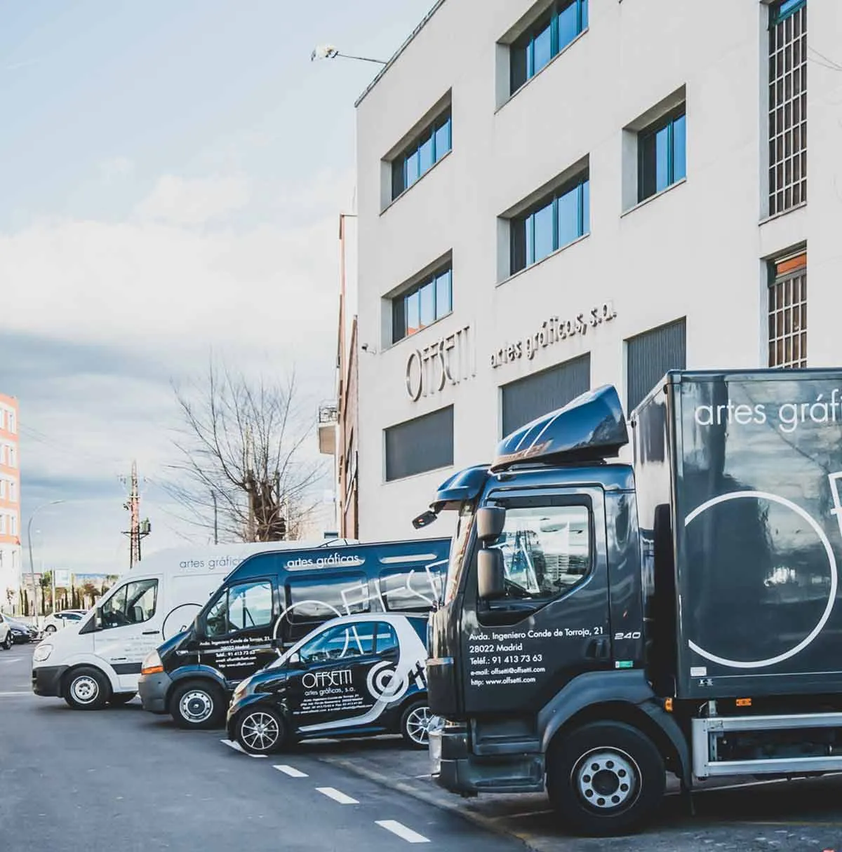 Flota de vehículos de transporte Offsetti